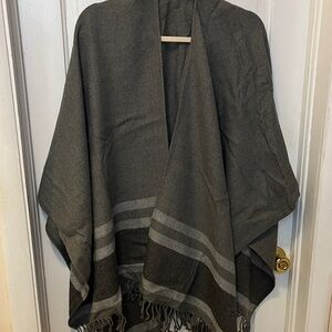 Liz Claiborne Gray Striped Poncho Sweater